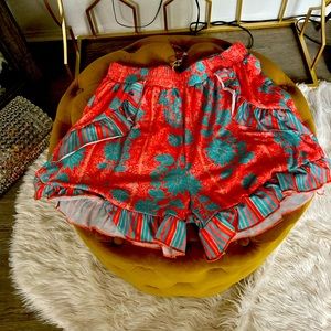 Cute summer shorts NWT